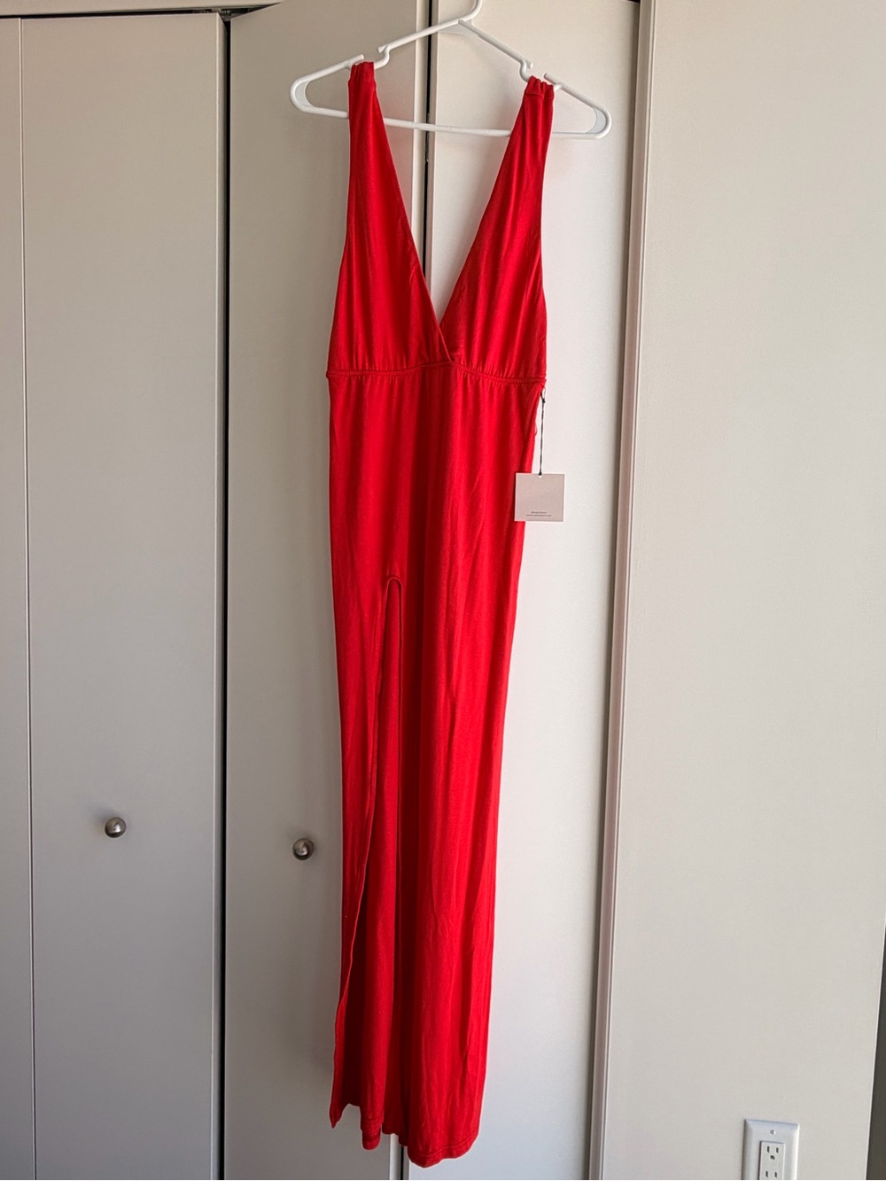 SUPERDOWN Red deep V dress with high slit | Size Small | NWT